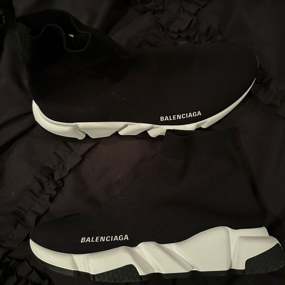 Balenciaga Speed Sneaker - Picture 3 of 5